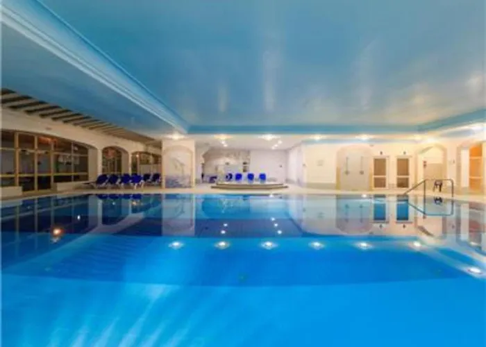 Bueatiful 1 Bedroom Sea View *